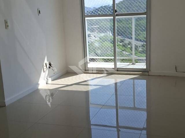 #4971 - Apartamento para Locação em Rio de Janeiro - RJ