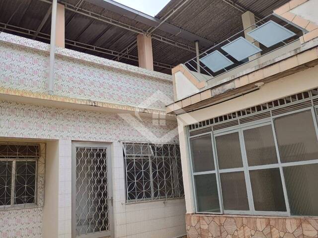 Casa para Venda em São João de Meriti - 5