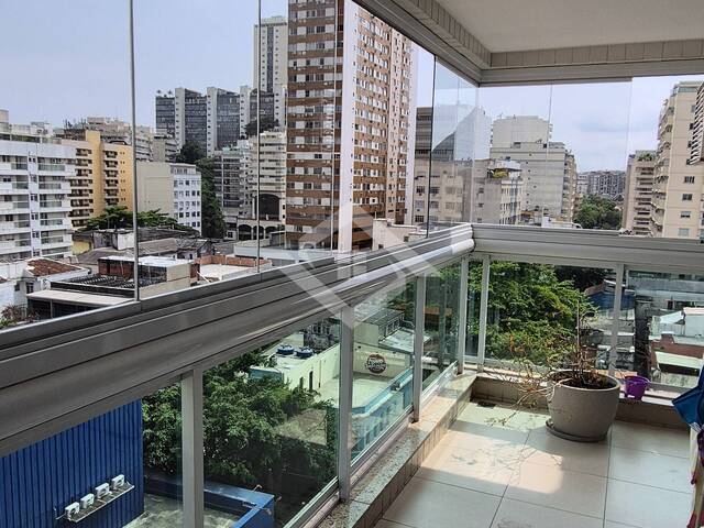 #2006 - Apartamento para Venda em Rio de Janeiro - RJ