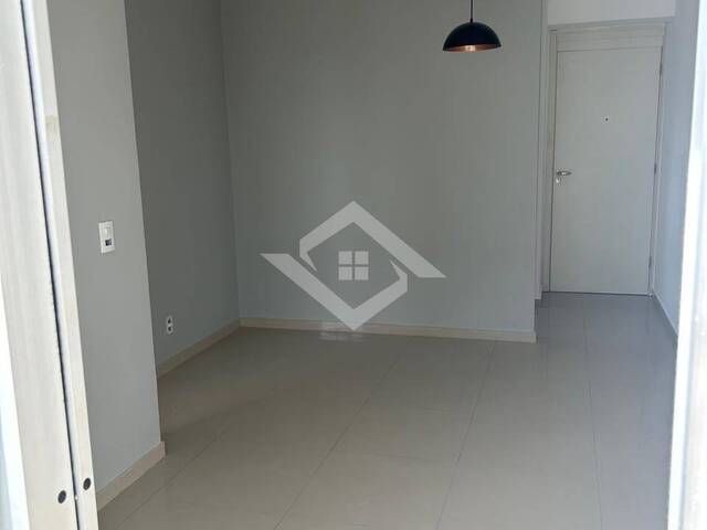 #2063 - Apartamento para Venda em Rio de Janeiro - RJ