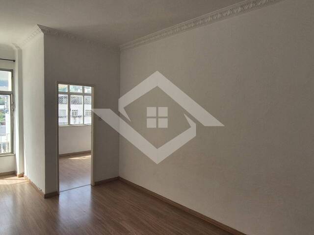 #2401 - Apartamento para Venda em Rio de Janeiro - RJ