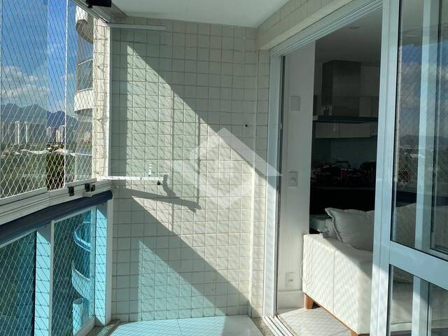#3027 - Apartamento para Venda em Rio de Janeiro - RJ