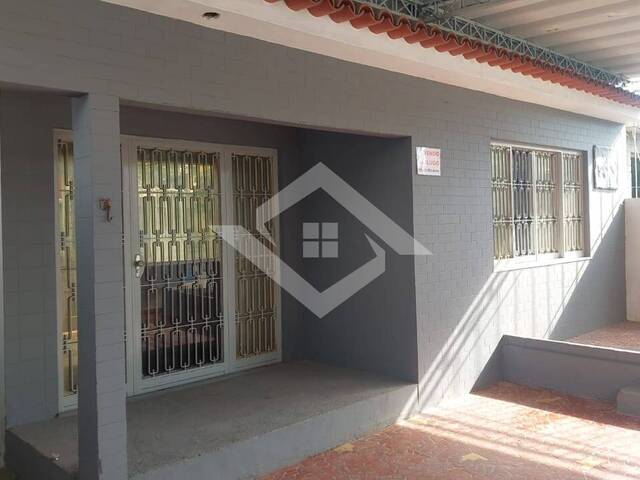 #3226 - Casa para Venda em Nova Iguaçu - RJ - 2
