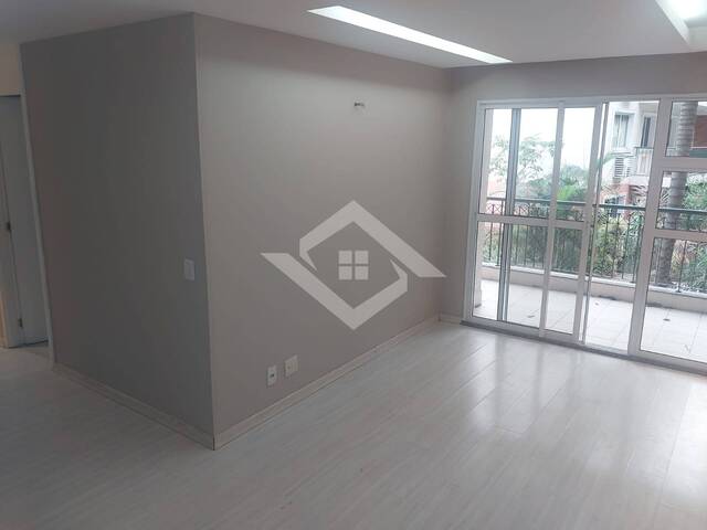 #3392 - Apartamento para Venda em Rio de Janeiro - RJ