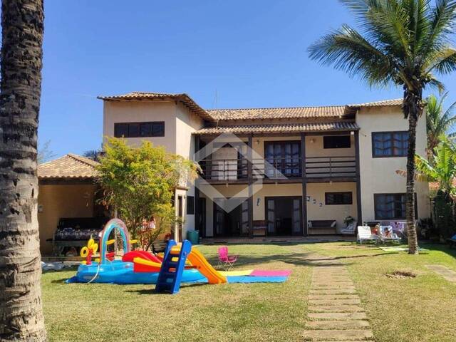 #3615 - Casa para Venda em Cabo Frio - RJ