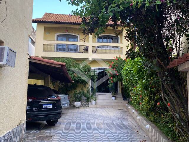 #3727 - Casa para Venda em Nova Iguaçu - RJ