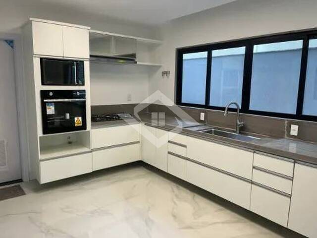 #4173GREN - Casa para Locação em Rio de Janeiro - RJ
