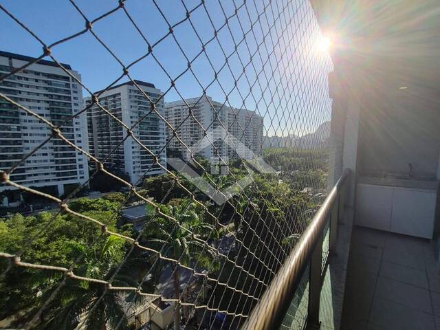 #4215 - Apartamento para Venda em Rio de Janeiro - RJ