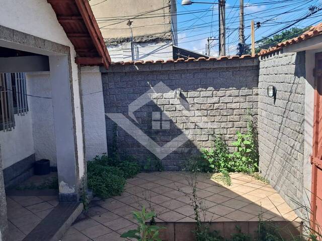 Venda em Jardim Vinte e Cinco de Agosto - Duque de Caxias
