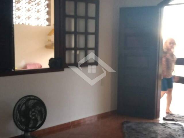 #4314 - Casa Triplex para Venda em Araruama - RJ - 1