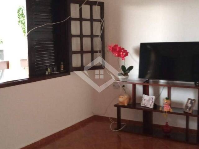 #4314 - Casa Triplex para Venda em Araruama - RJ - 2