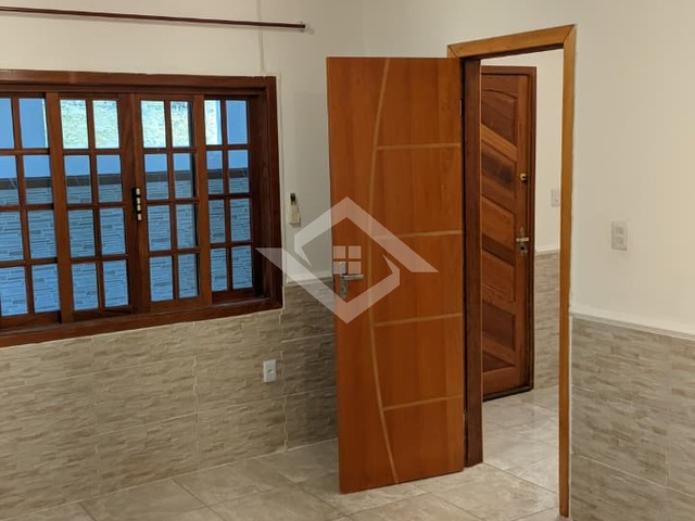 #4359 - Casa para Venda em Nilópolis - RJ - 2