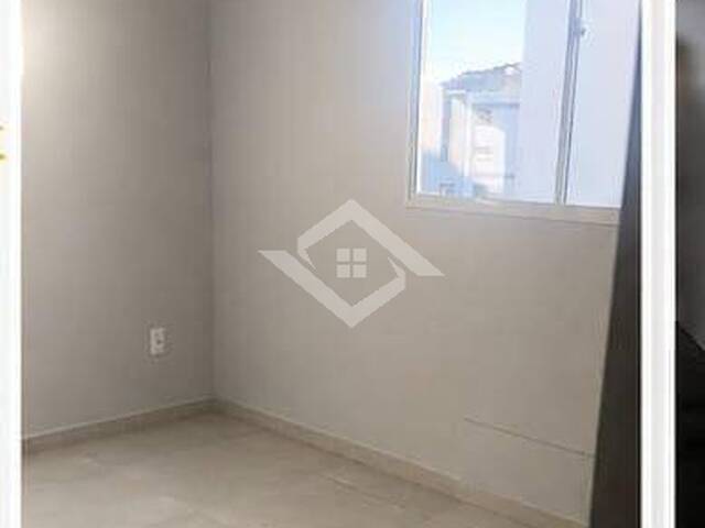 #4579 - Apartamento para Venda em São Gonçalo - RJ