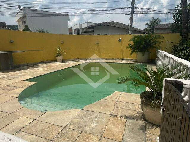 #4680 - Casa para Venda em Rio de Janeiro - RJ - 3