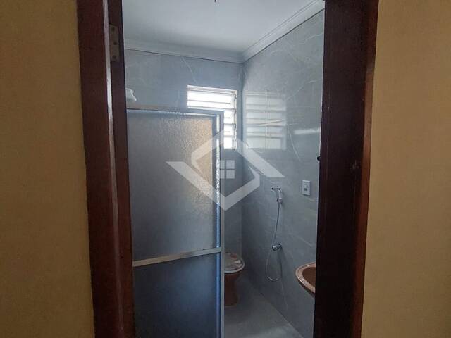 Casa para Venda em São João de Meriti - 4