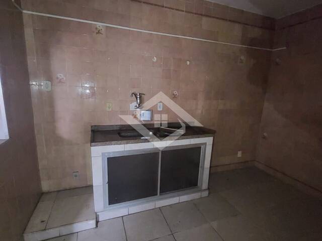 Casa para Venda em São João de Meriti - 5