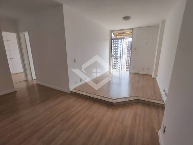 #4800 - Apartamento para Venda em Rio de Janeiro - RJ - 1