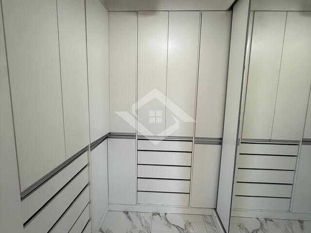 #4891 - Apartamento para Venda em Rio de Janeiro - RJ