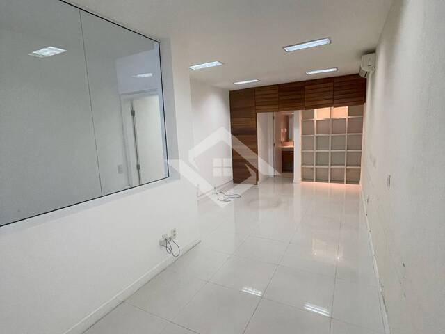 #4920 - Apartamento para Locação em Rio de Janeiro - RJ