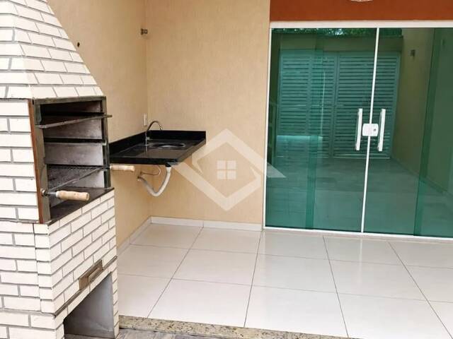 #4931 - Casa para Venda em Rio de Janeiro - RJ