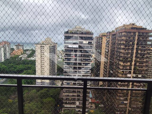 #4966 - Apartamento para Venda em Rio de Janeiro - RJ