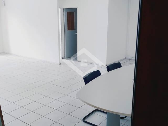 #4982 - Sala Comercial para Locação em Rio de Janeiro - RJ