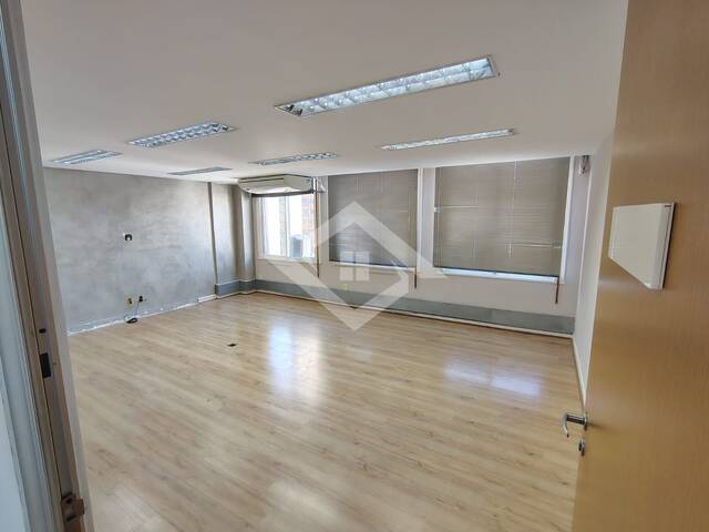#4984 - Sala Comercial para Locação em Rio de Janeiro - RJ