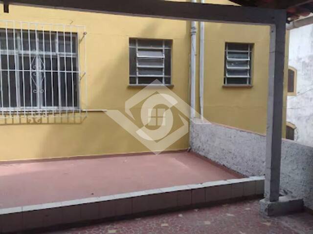 Casa com 9 Quartos e 165 m² à Venda - foto 2
