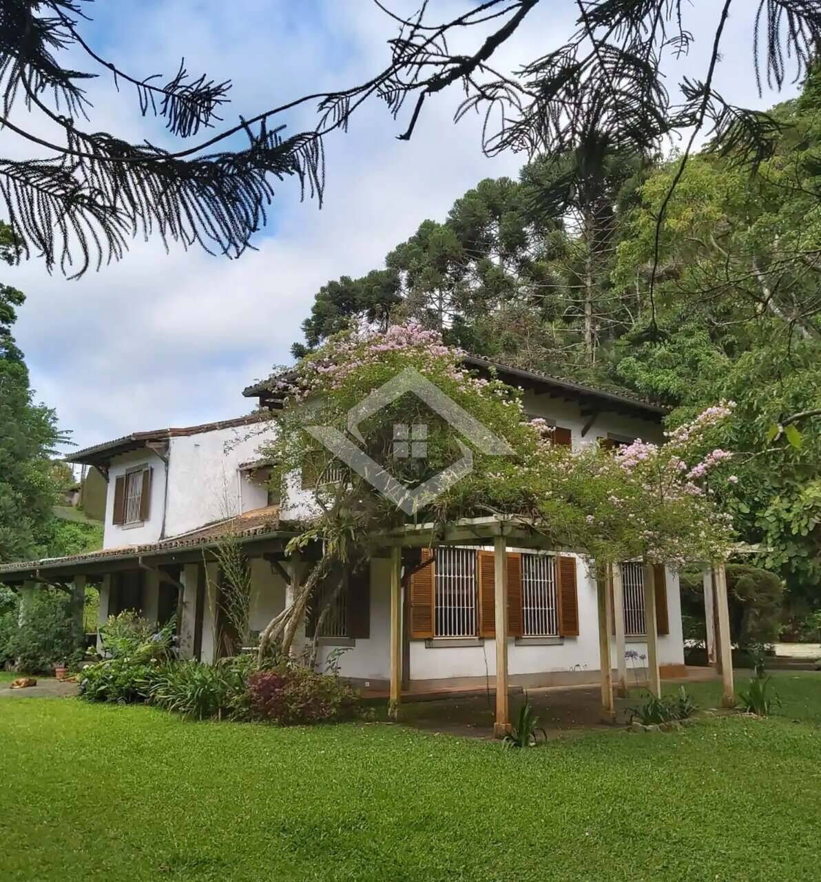 Sítio à venda com 6 quartos, 300m² - Foto 2