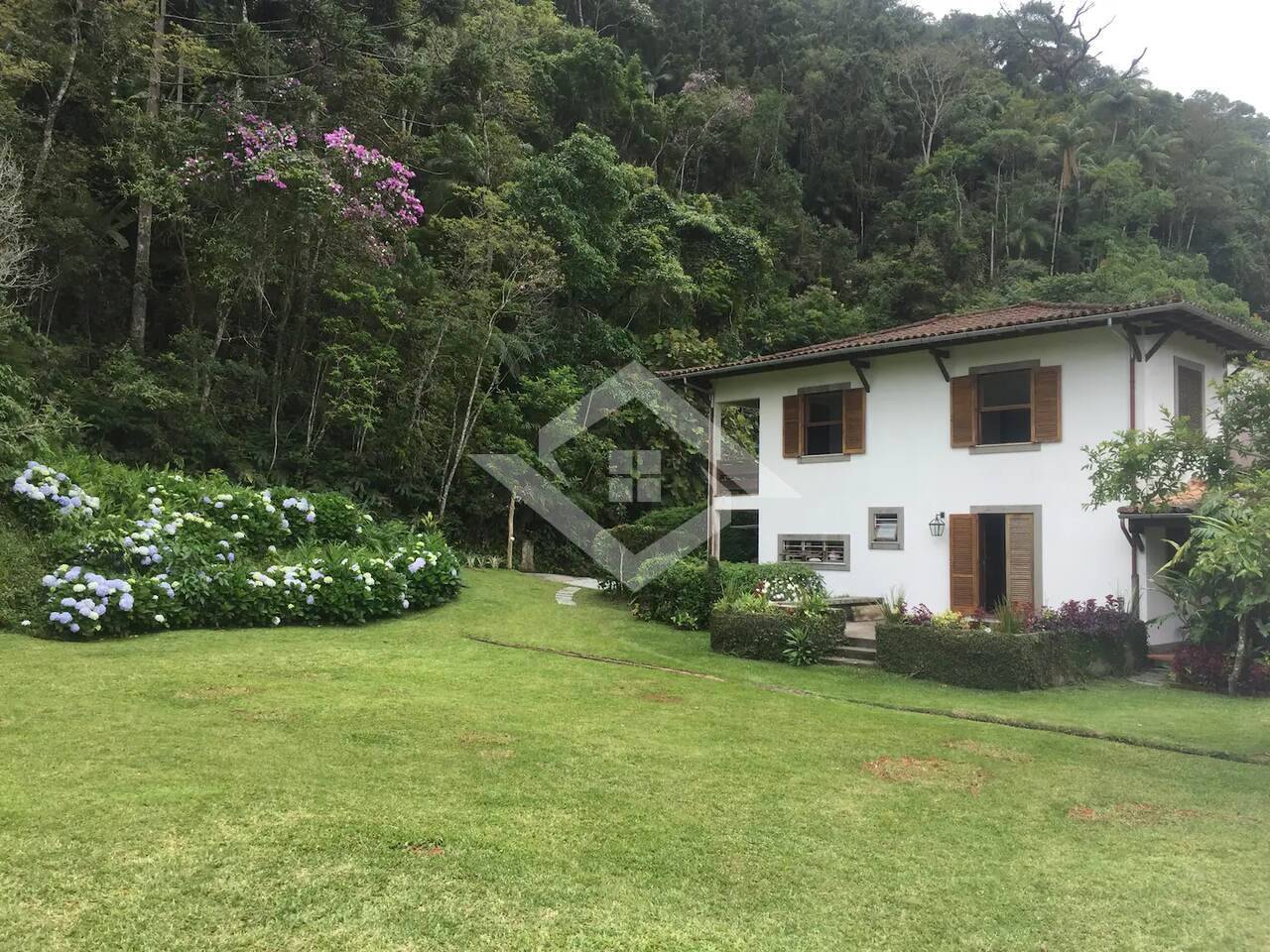 Sítio à venda com 6 quartos, 300m² - Foto 37