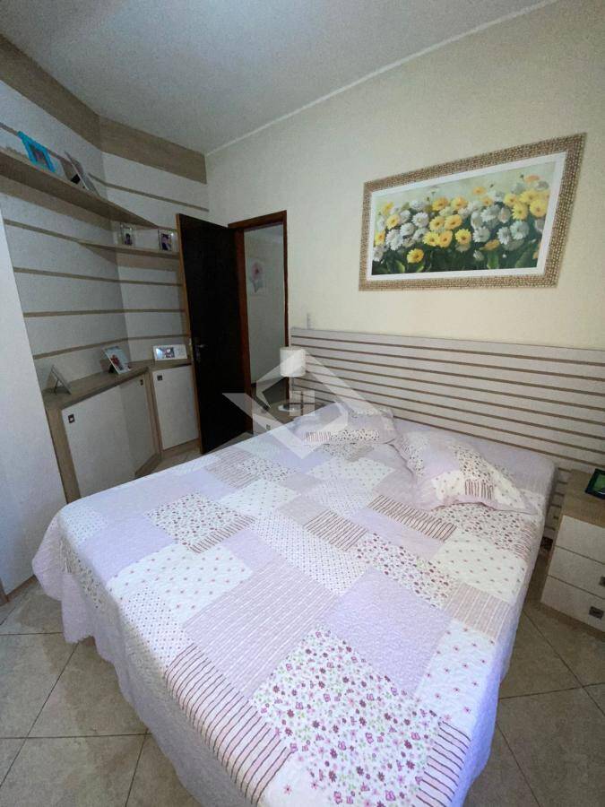 Casa à venda com 4 quartos, 560m² - Foto 12