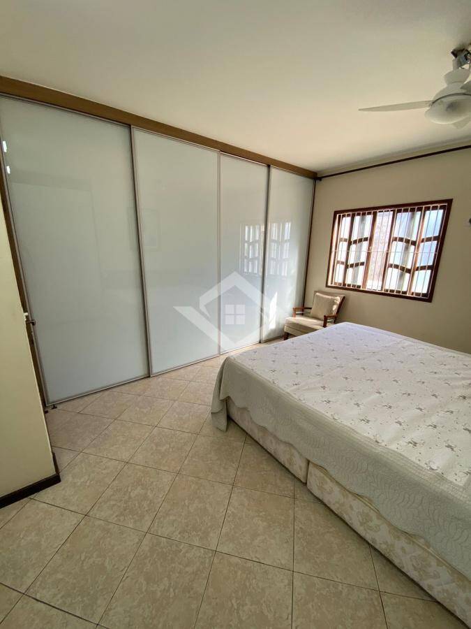 Casa à venda com 4 quartos, 560m² - Foto 20