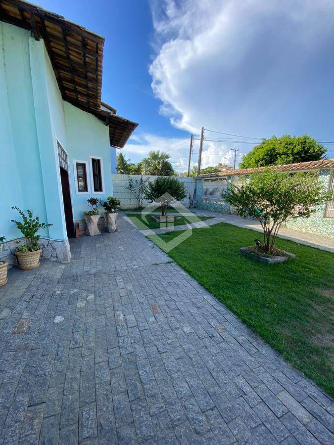Casa à venda com 4 quartos, 560m² - Foto 1
