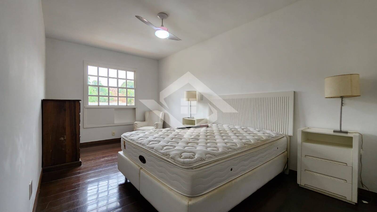 Casa, 4 quartos, 340 m² - Foto 14