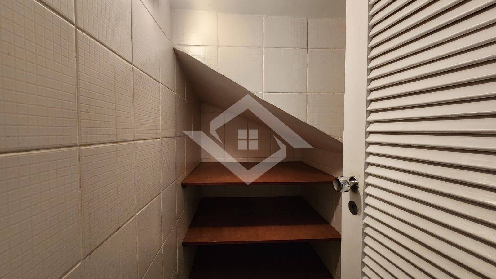 Casa, 4 quartos, 340 m² - Foto 31