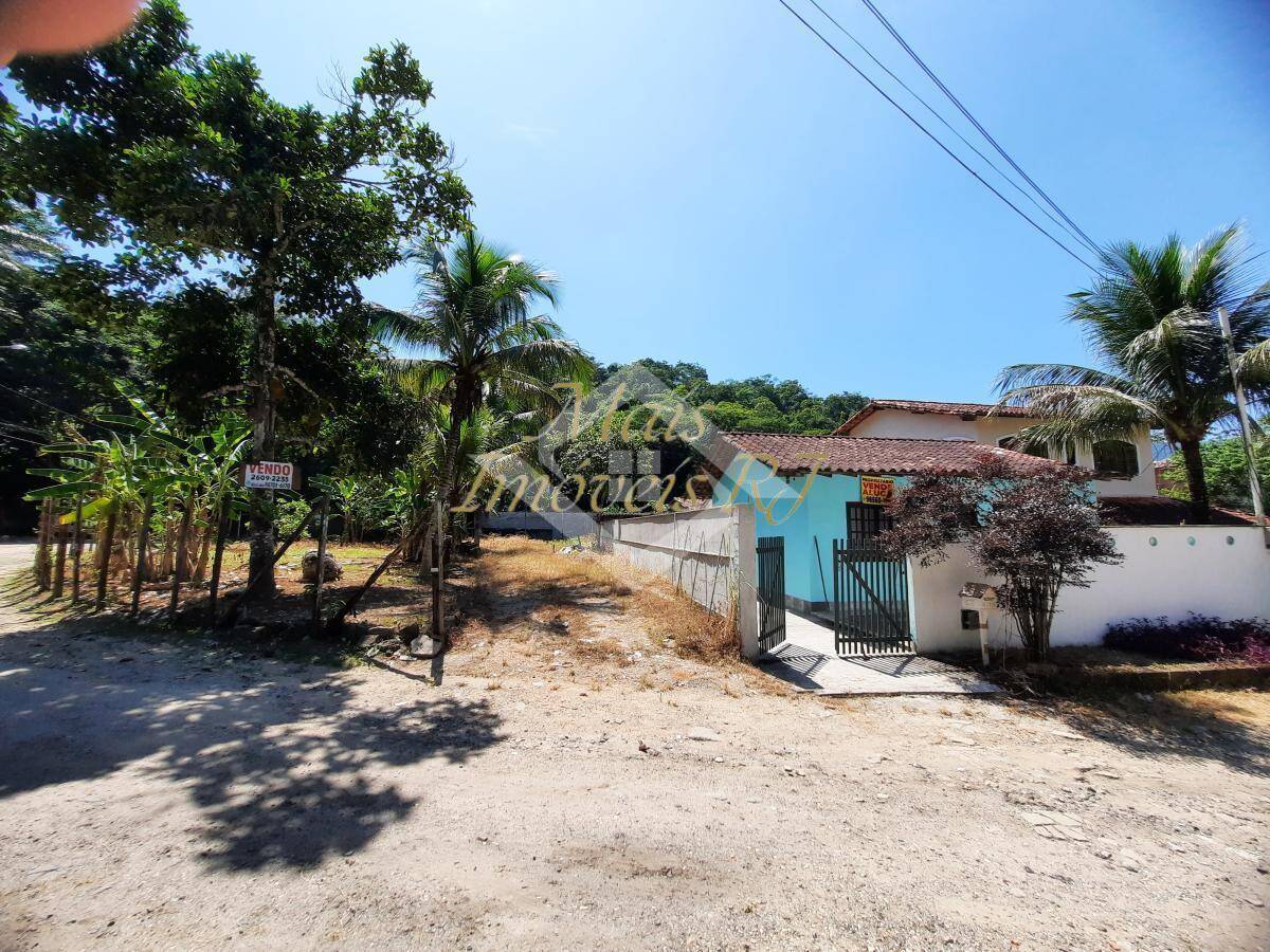 Casa à venda com 2 quartos, 220m² - Foto 4