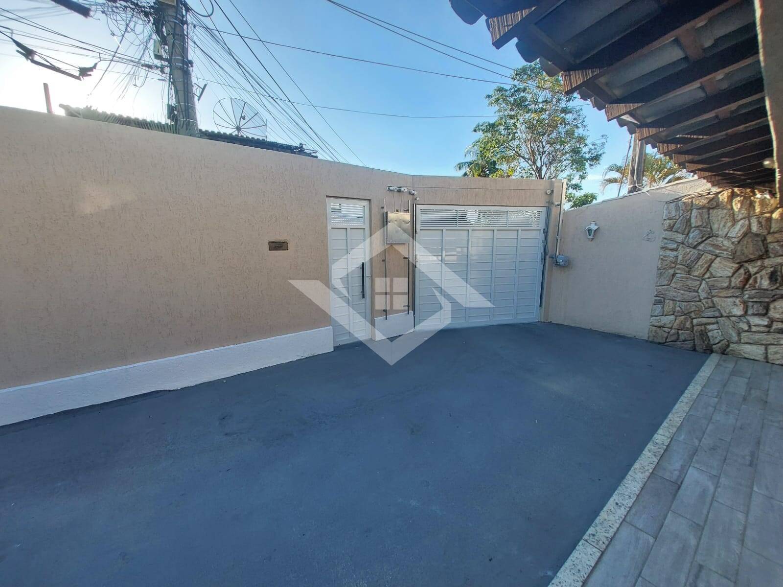 Casa, 3 quartos, 245 m² - Foto 28