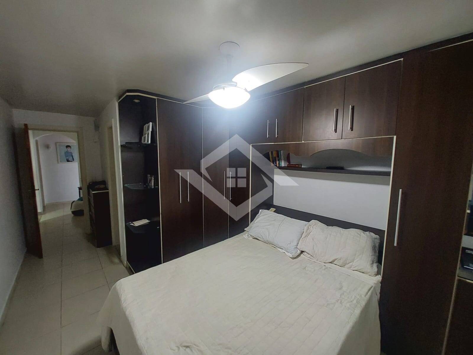 Casa, 3 quartos, 245 m² - Foto 11