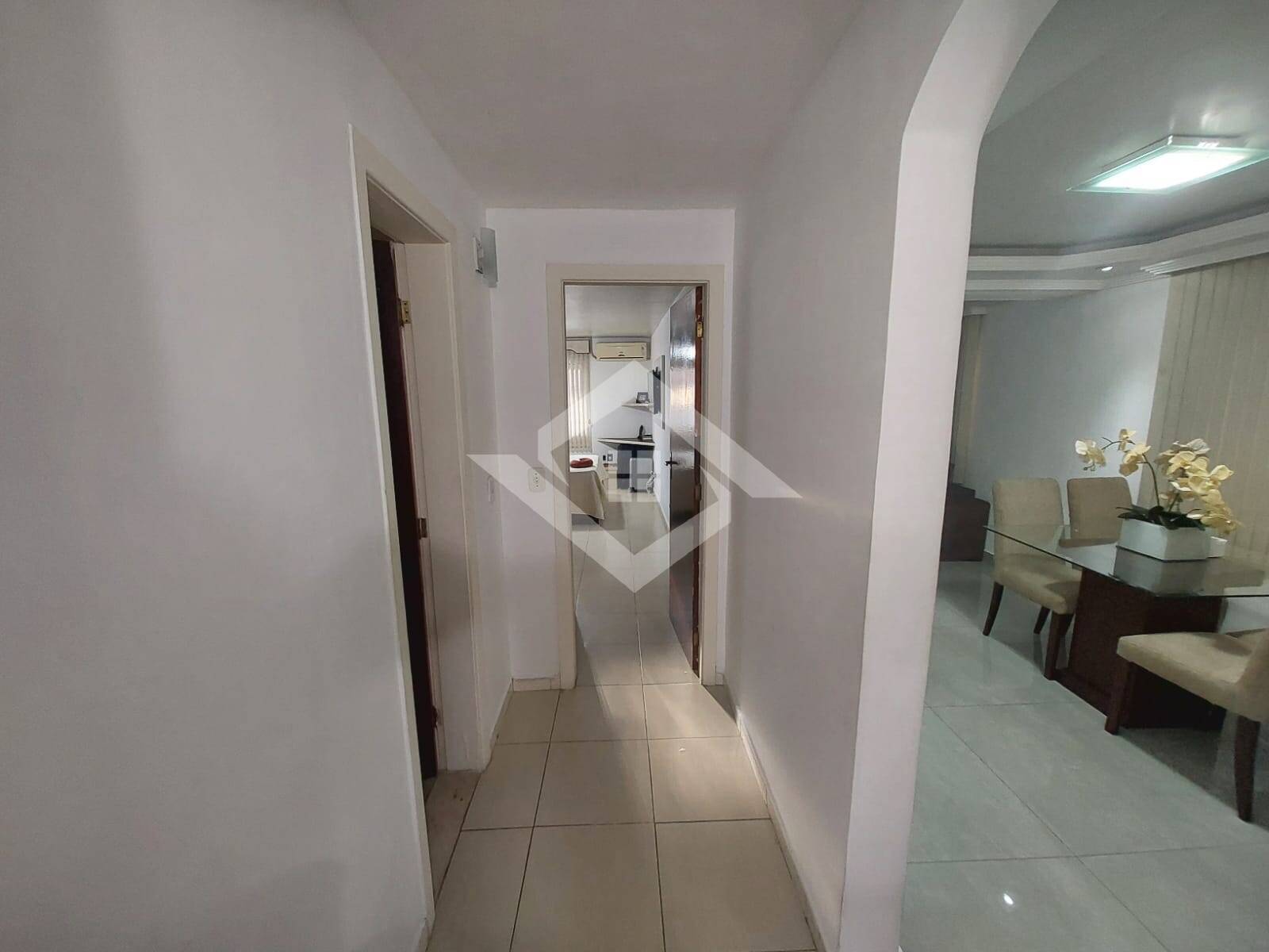 Casa, 3 quartos, 245 m² - Foto 15