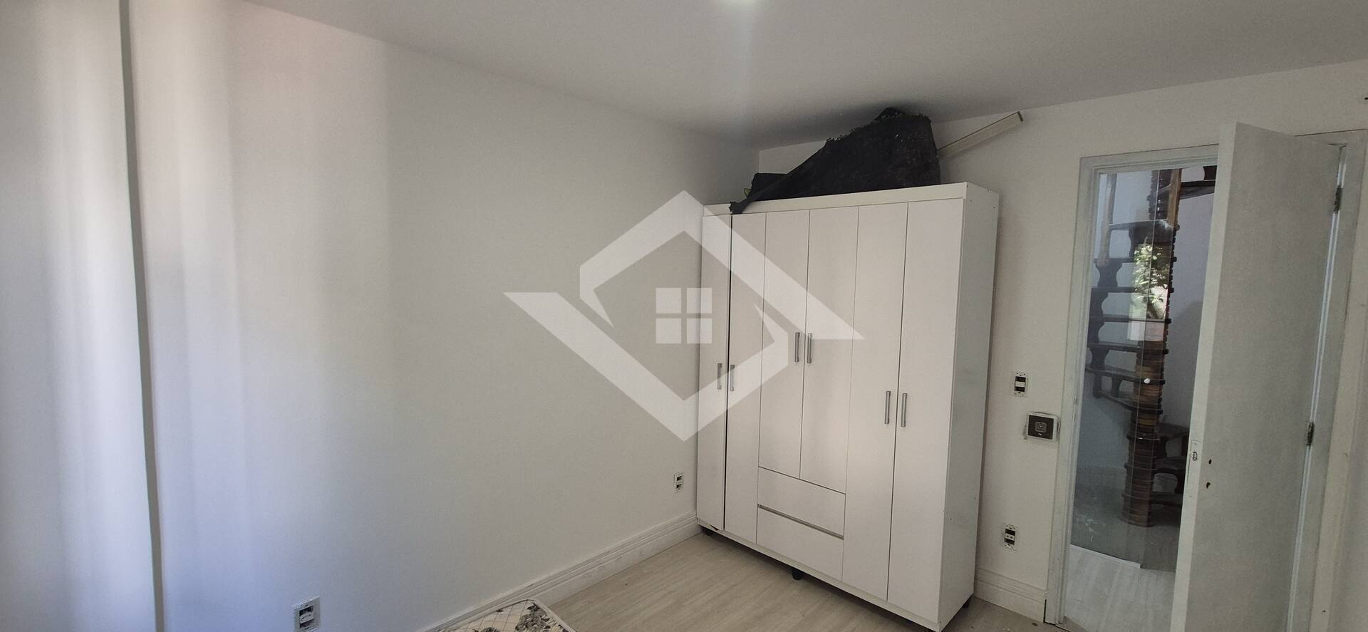 Cobertura à venda e aluguel com 3 quartos, 222m² - Foto 10