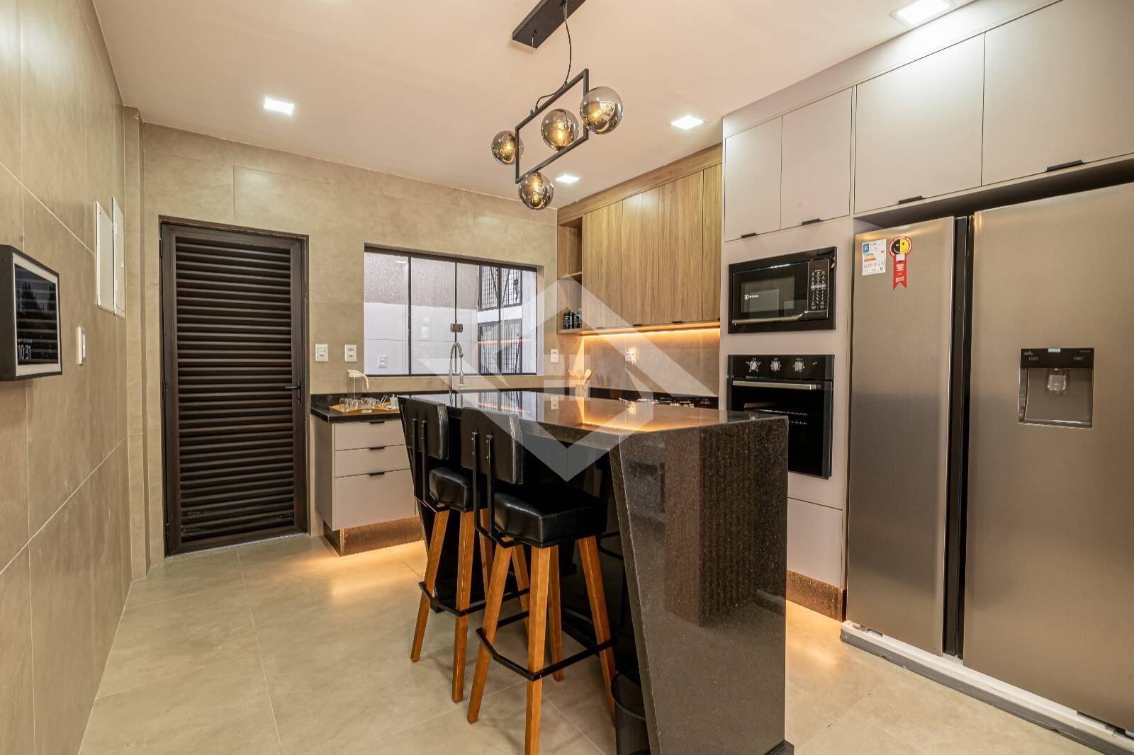 Casa à venda com 4 quartos, 202m² - Foto 7