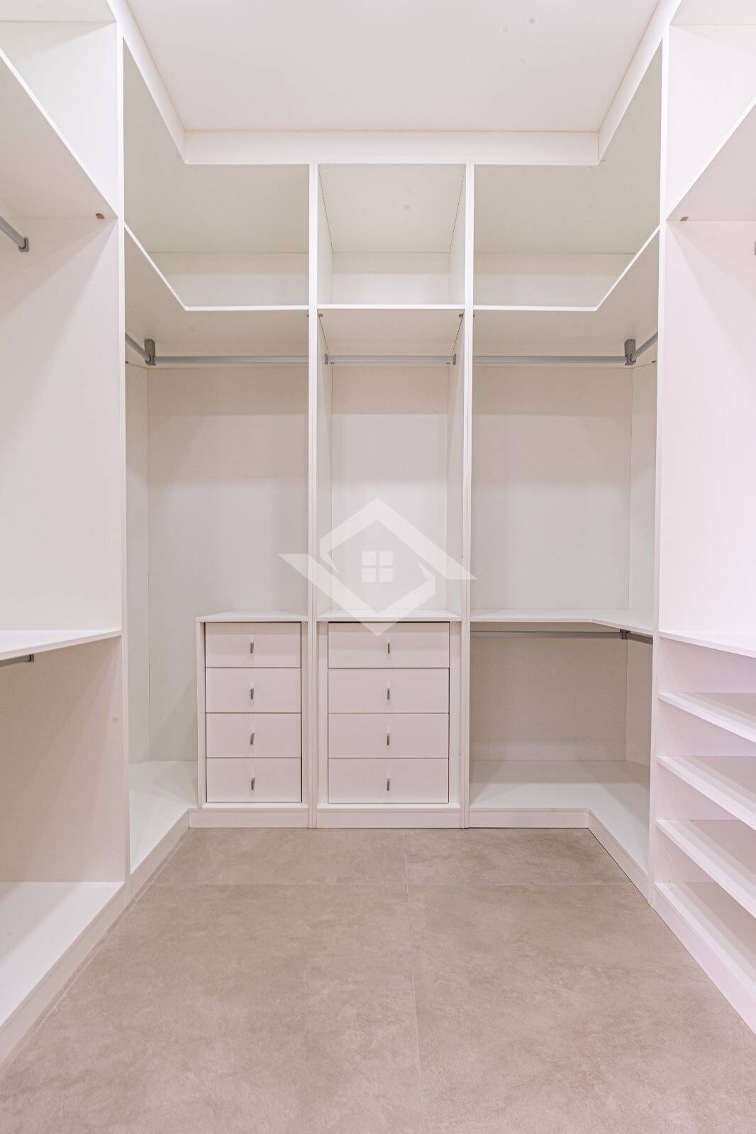Casa à venda com 4 quartos, 202m² - Foto 16