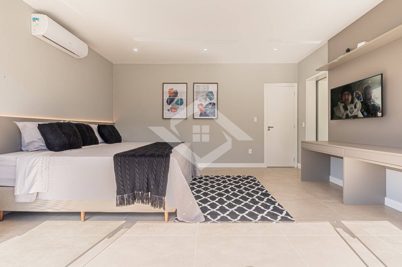 Casa à venda com 4 quartos, 202m² - Foto 17
