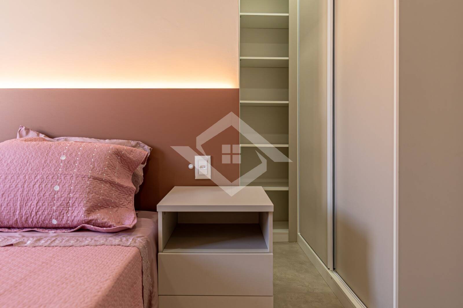 Casa à venda com 4 quartos, 202m² - Foto 20