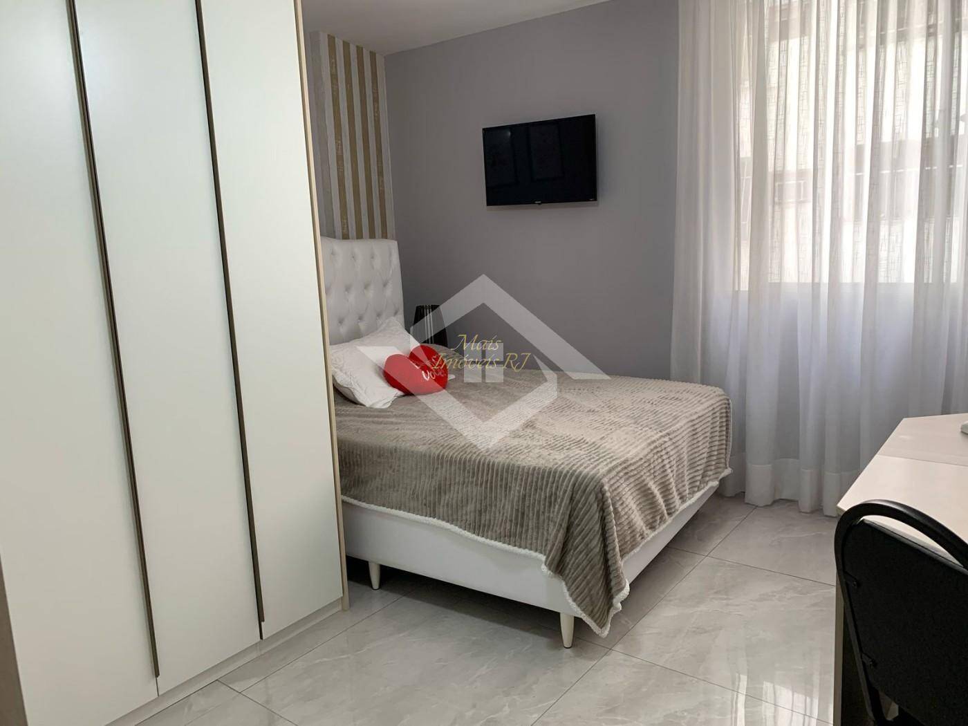 Apartamento à venda com 2 quartos, 105m² - Foto 12