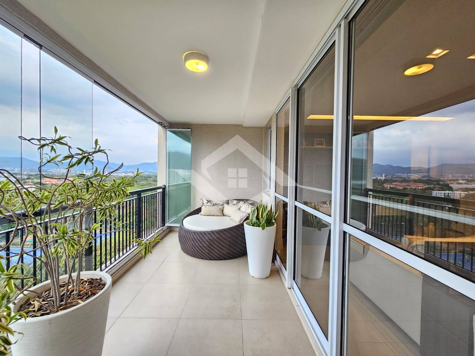 Apartamento, 3 quartos, 165 m² - Foto 2
