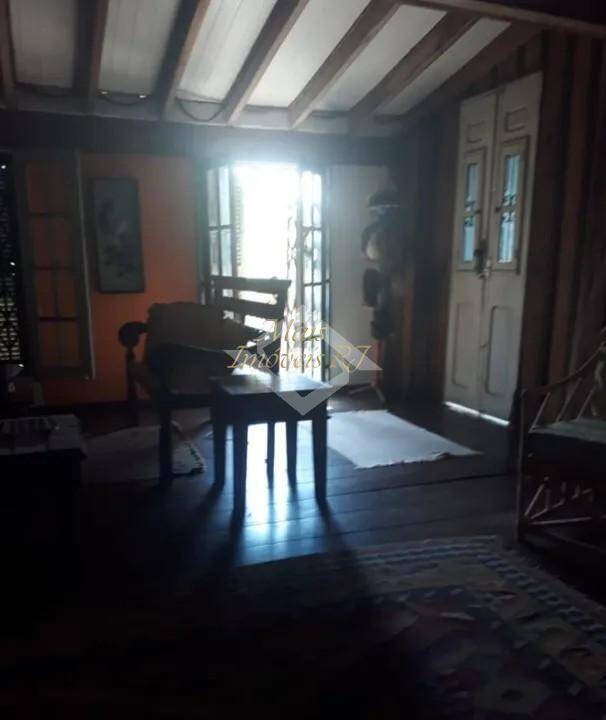 Casa à venda com 3 quartos, 360m² - Foto 8