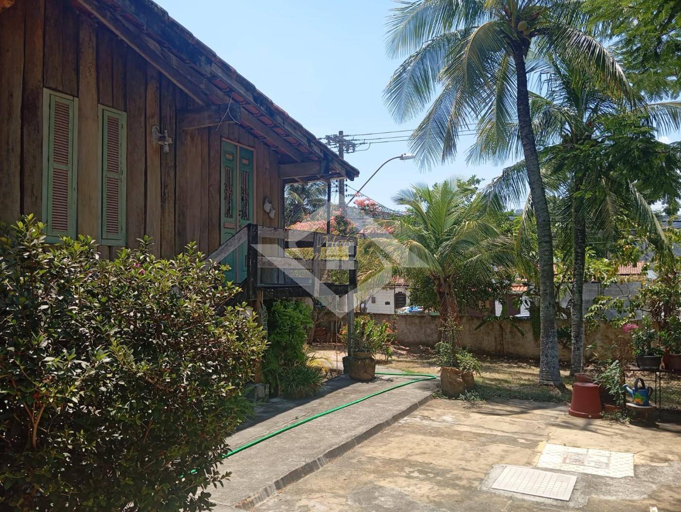 Casa à venda com 3 quartos, 360m² - Foto 3