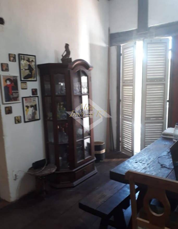 Casa à venda com 3 quartos, 360m² - Foto 18