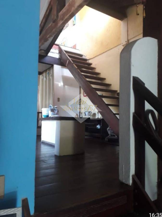 Casa à venda com 3 quartos, 360m² - Foto 19